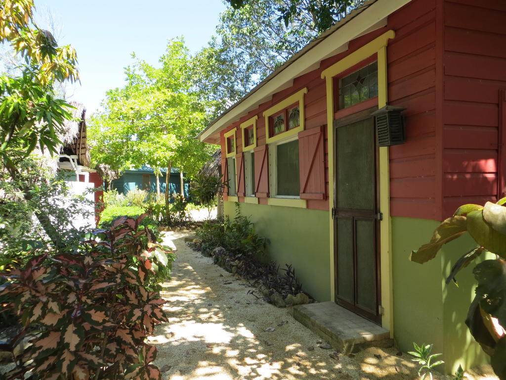 Tingalaya'S Retreat Hotel Negril Exterior photo