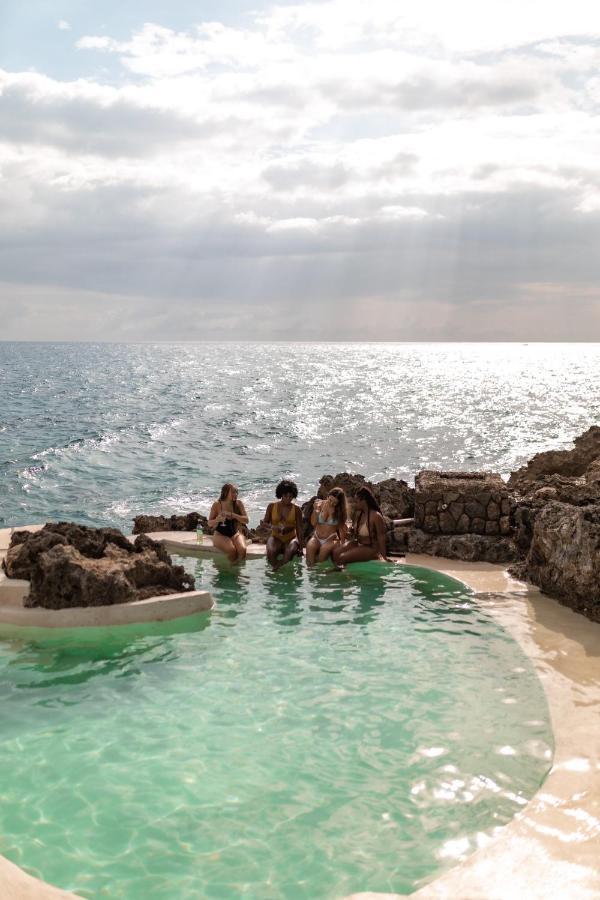 Tingalaya'S Retreat Hotel Negril Exterior photo